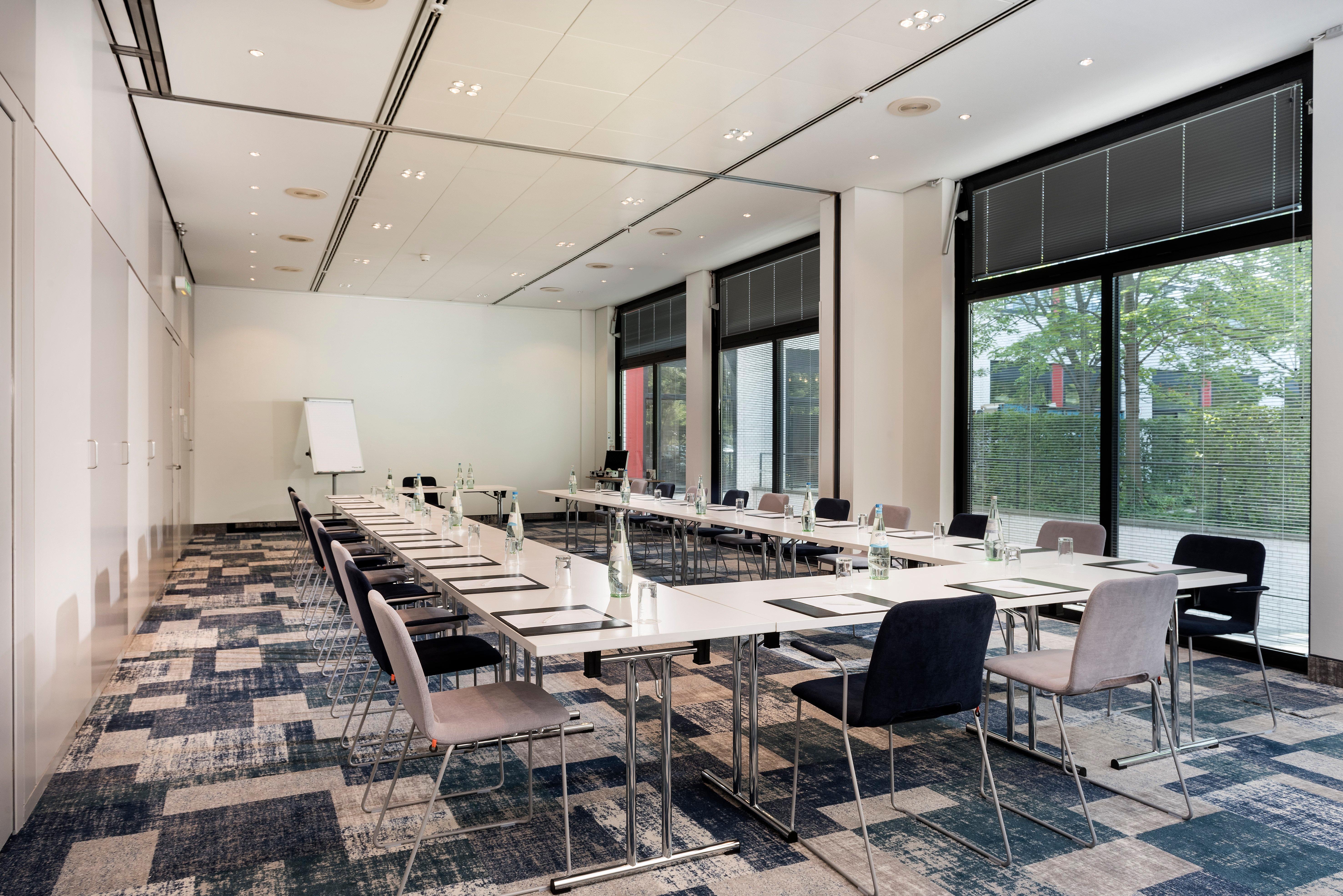 Holiday Inn Berlin City-West By Ihg Business foto